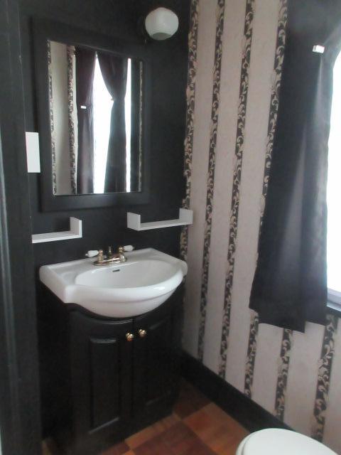416 E Division Street Property Photo 18