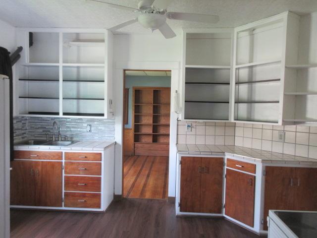 416 E Division Street Property Photo 27