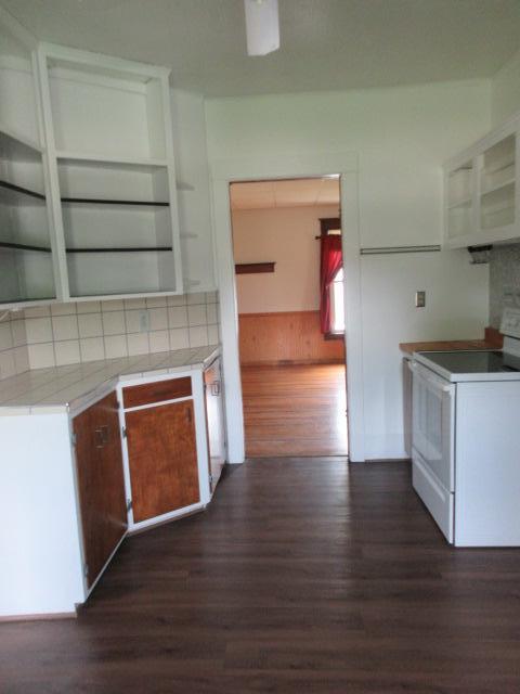 416 E Division Street Property Photo 29