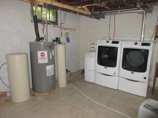 416 E Division Street Property Photo 40