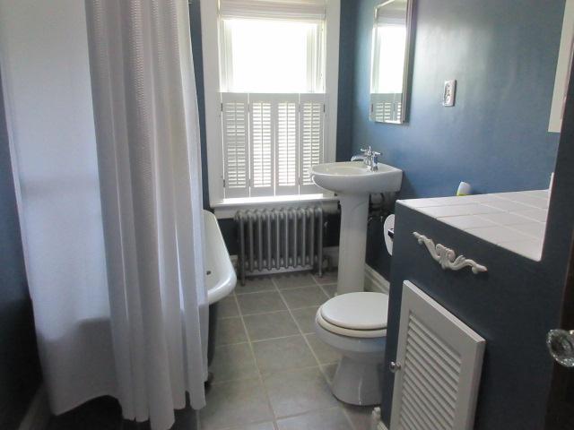 416 E Division Street Property Photo 56