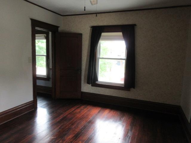 416 E Division Street Property Photo 63