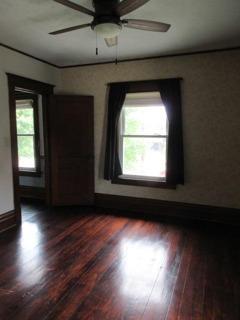 416 E Division Street Property Photo 64