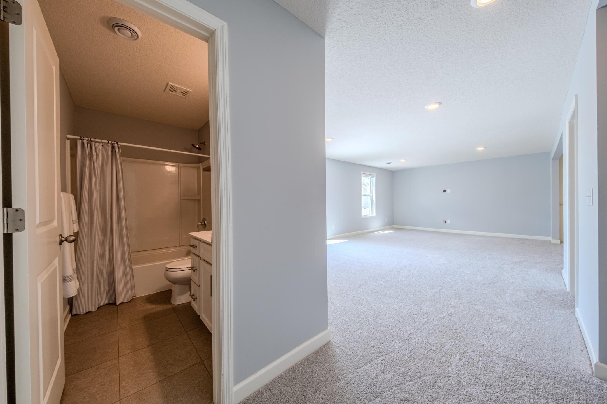 12300 Pineridge Way N Property Photo 14