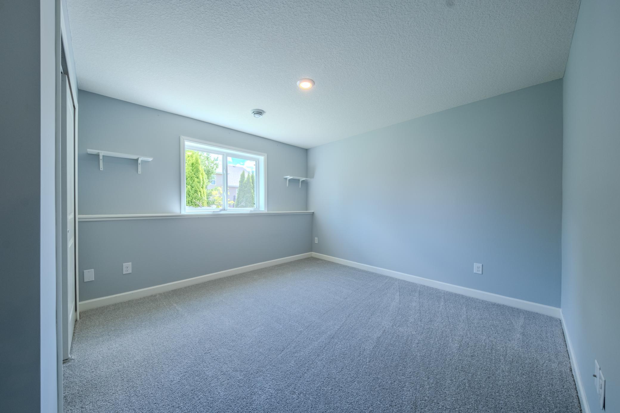 12300 Pineridge Way N Property Photo 15