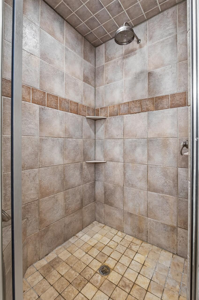 14933 River Street Se Property Photo 35