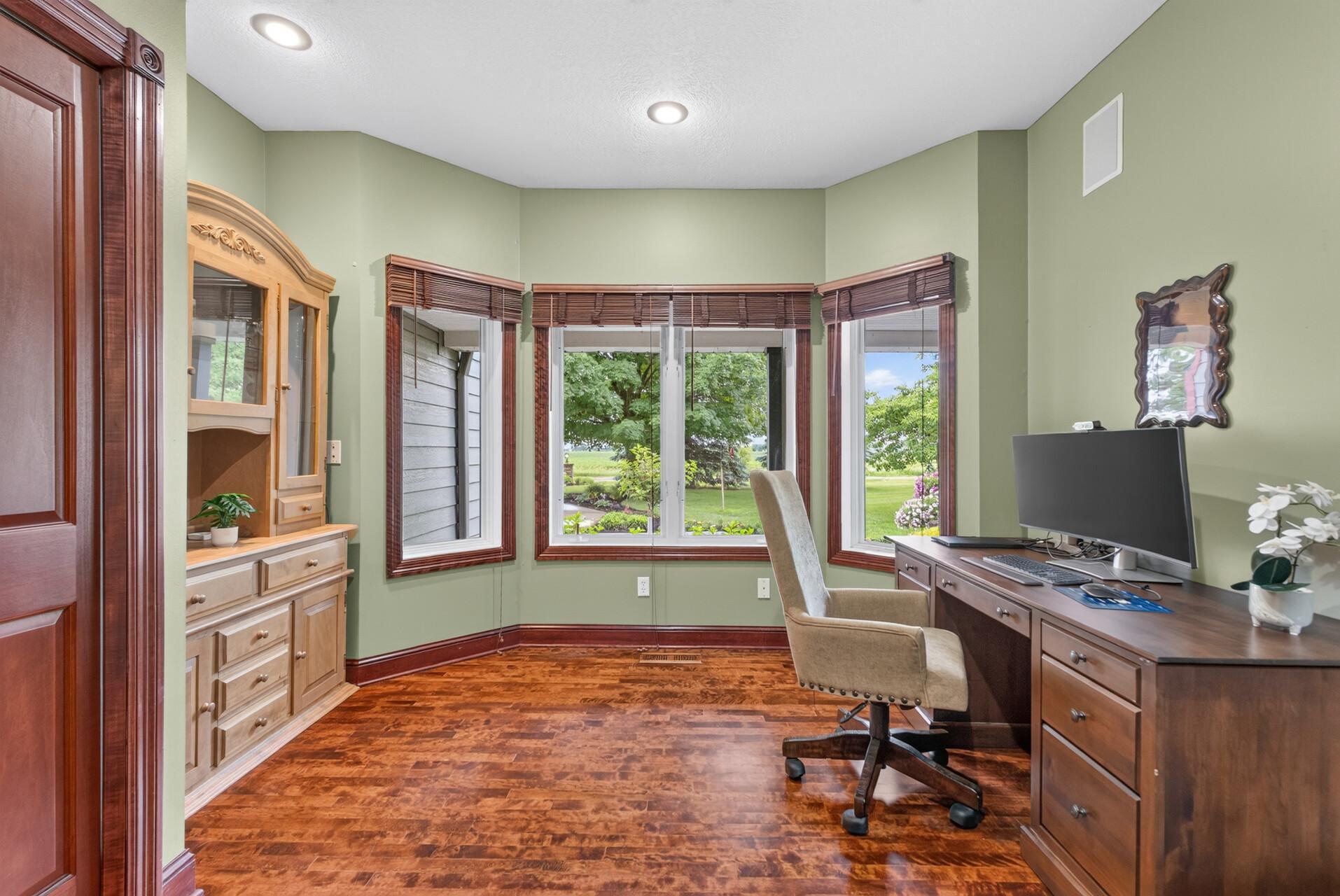 14933 River Street Se Property Photo 35