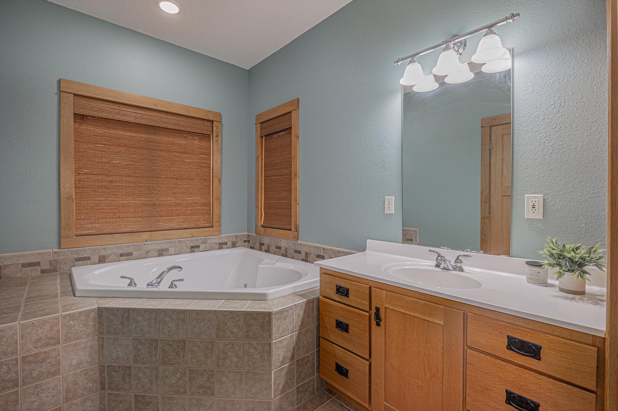 3677 County 54 Ne Property Photo 18