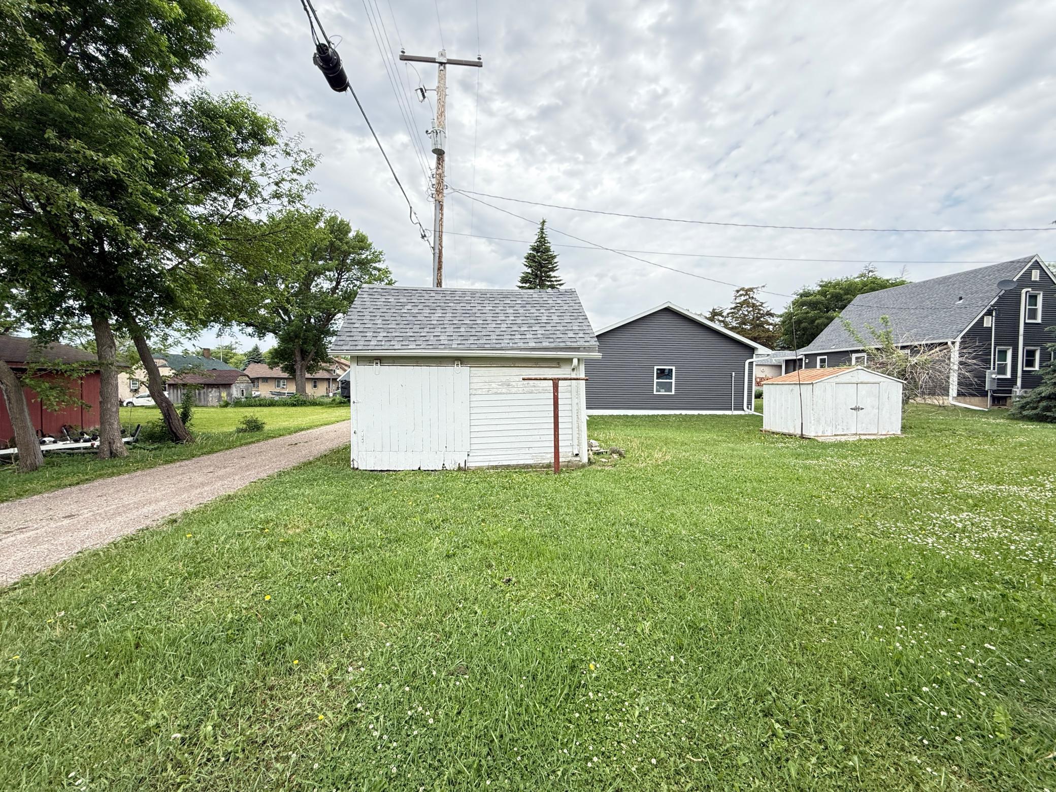 324 E Maple Street Property Photo 34