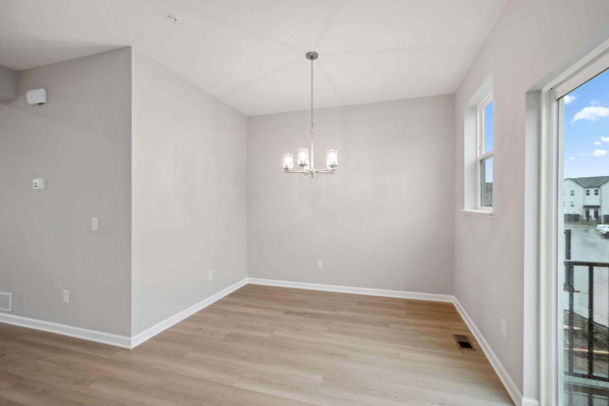 2730 Kepler Avenue Ne Property Photo 9