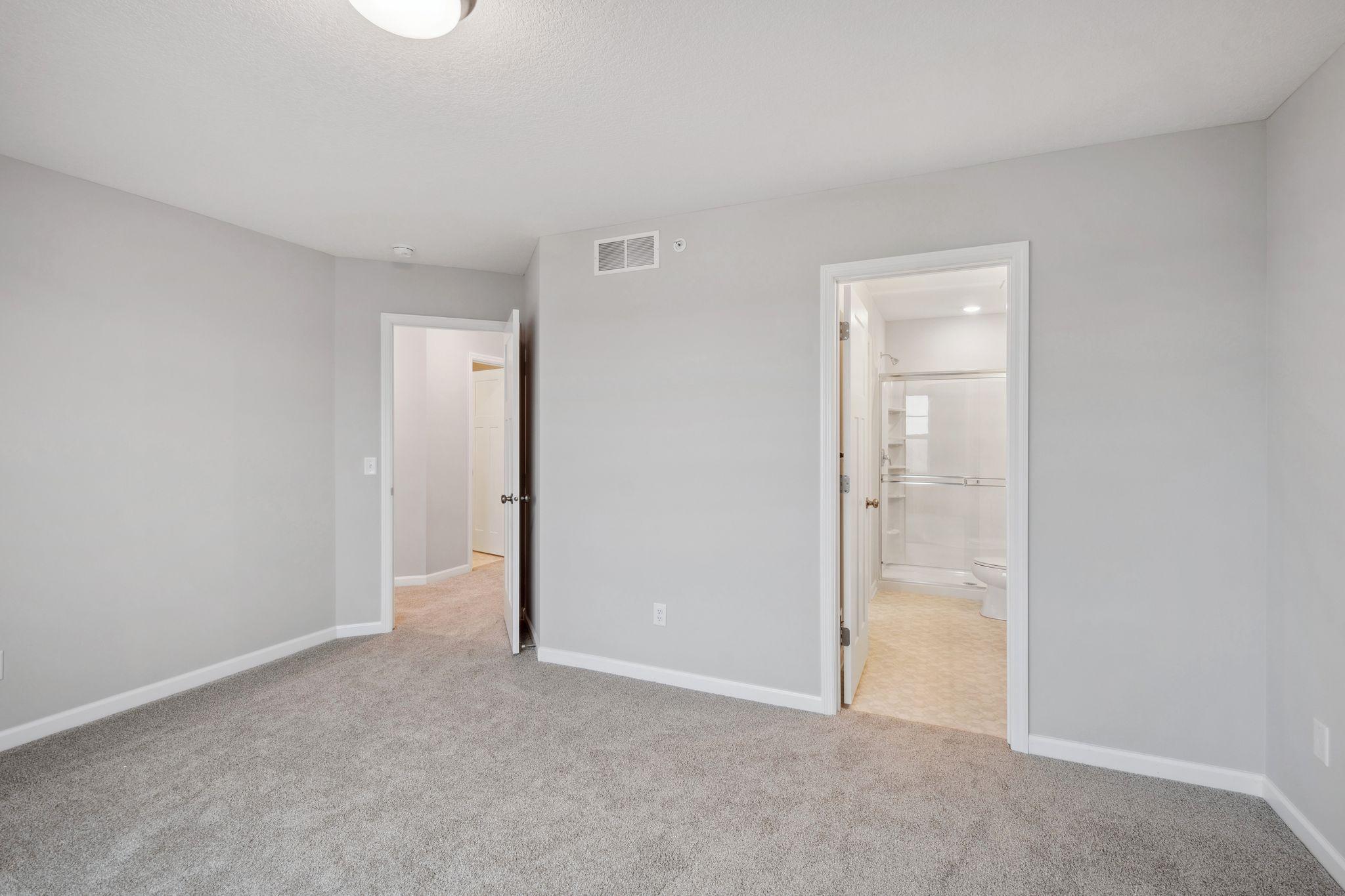 2730 Kepler Avenue Ne Property Photo 14