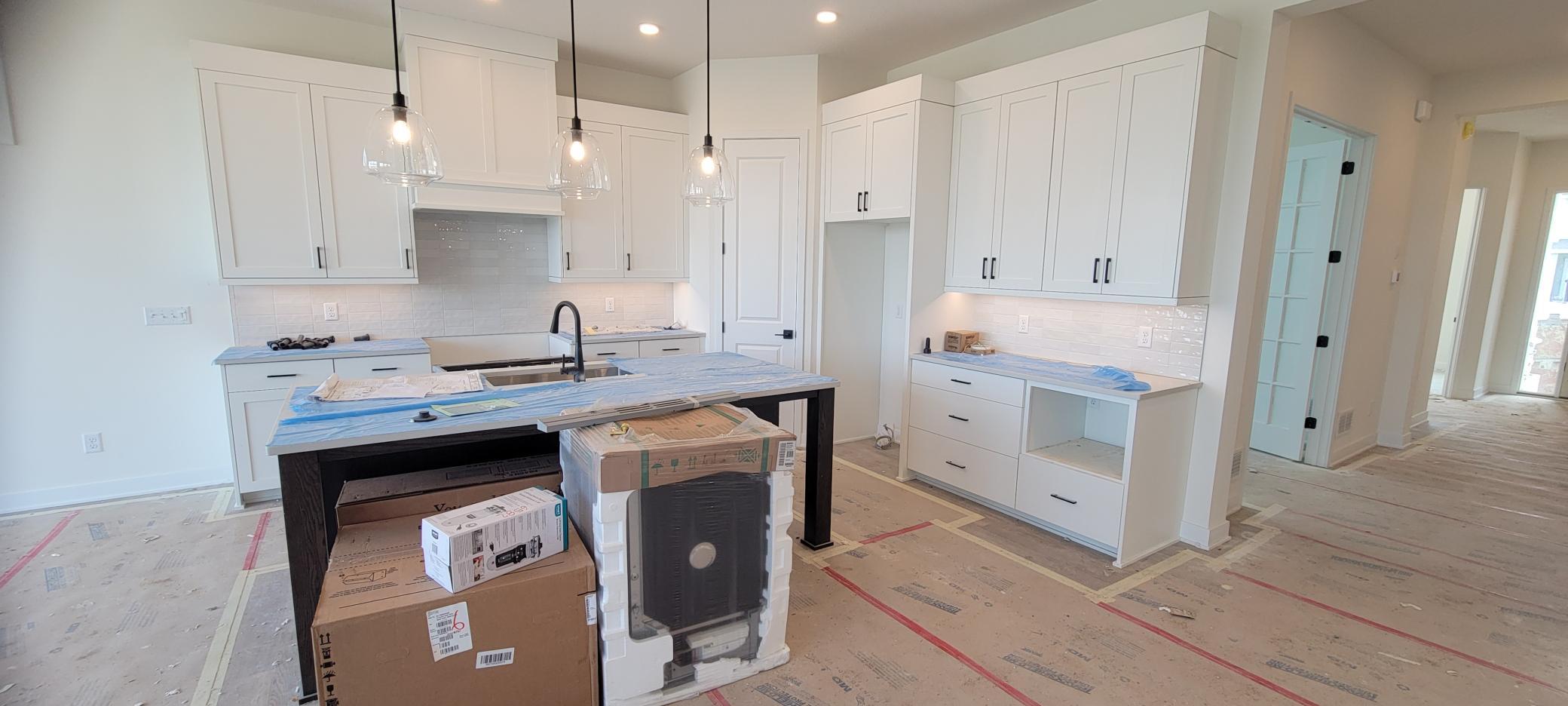 2048 Tamarack Road Property Photo 12