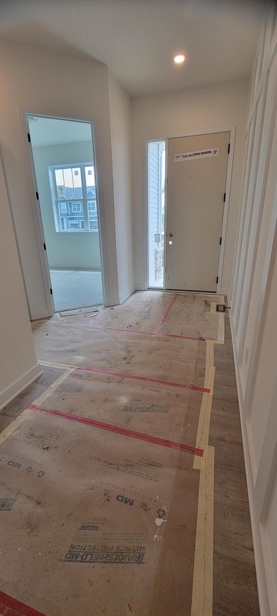 2048 Tamarack Road Property Photo 14