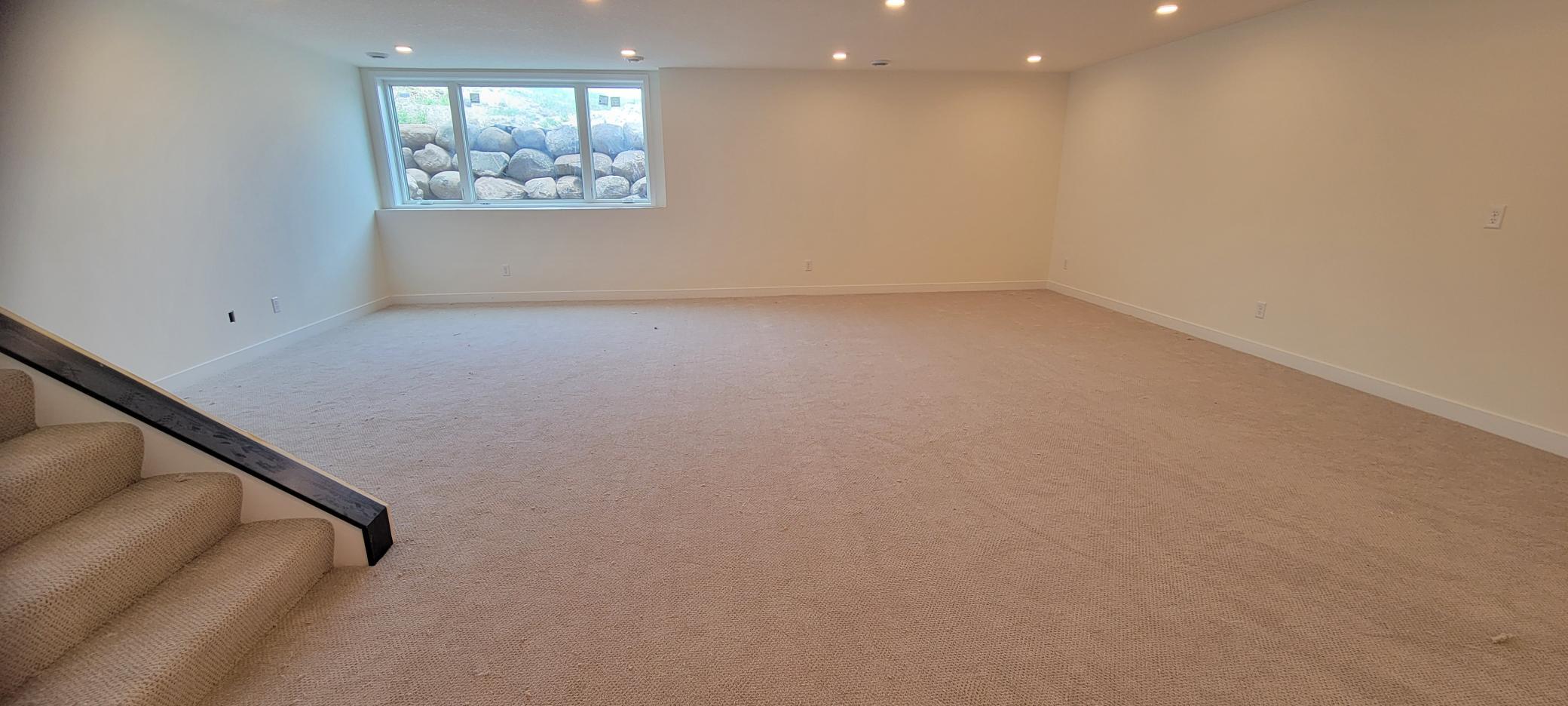 2048 Tamarack Road Property Photo 29