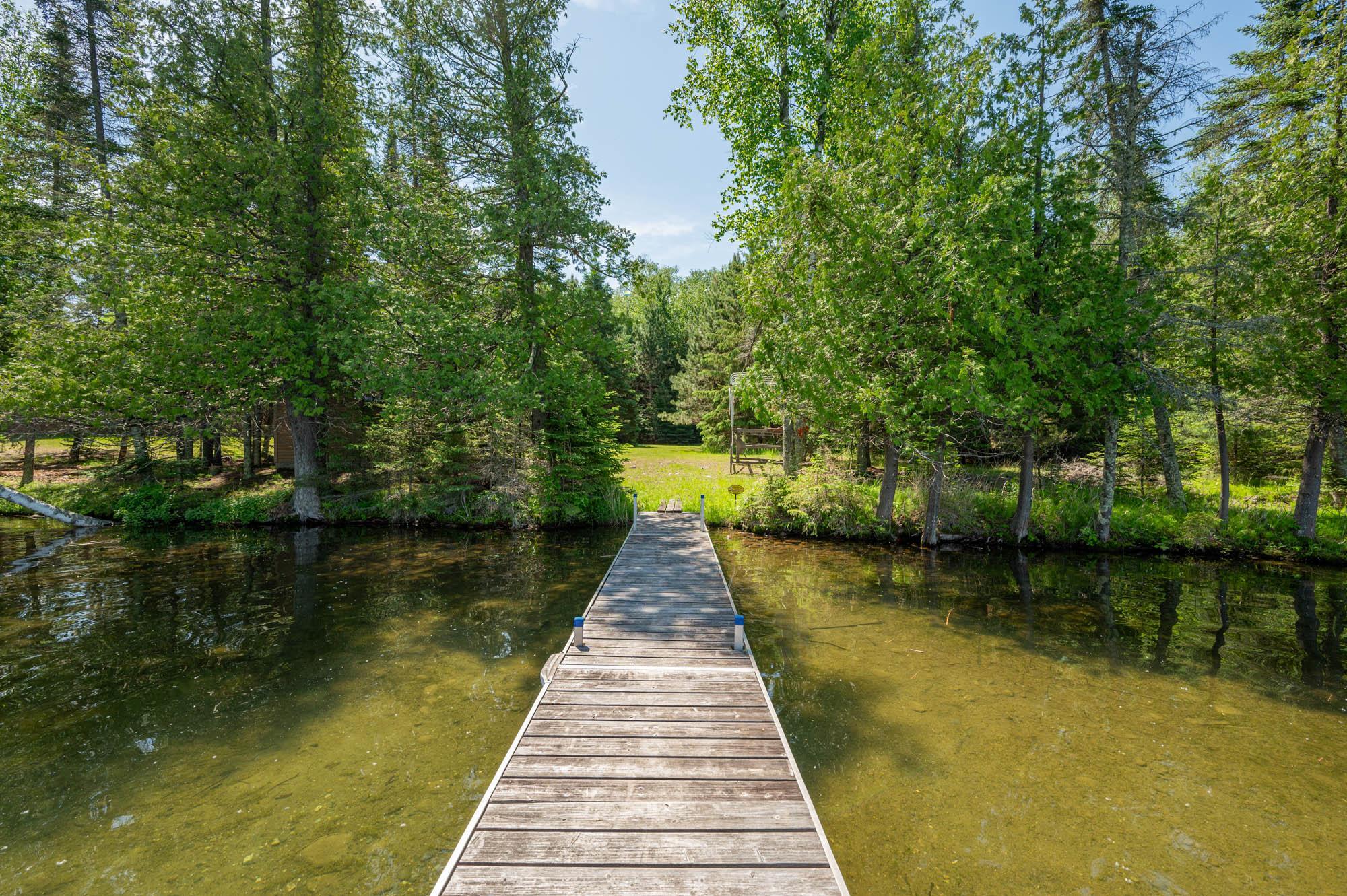 51301 Pine Point Road Property Photo 4