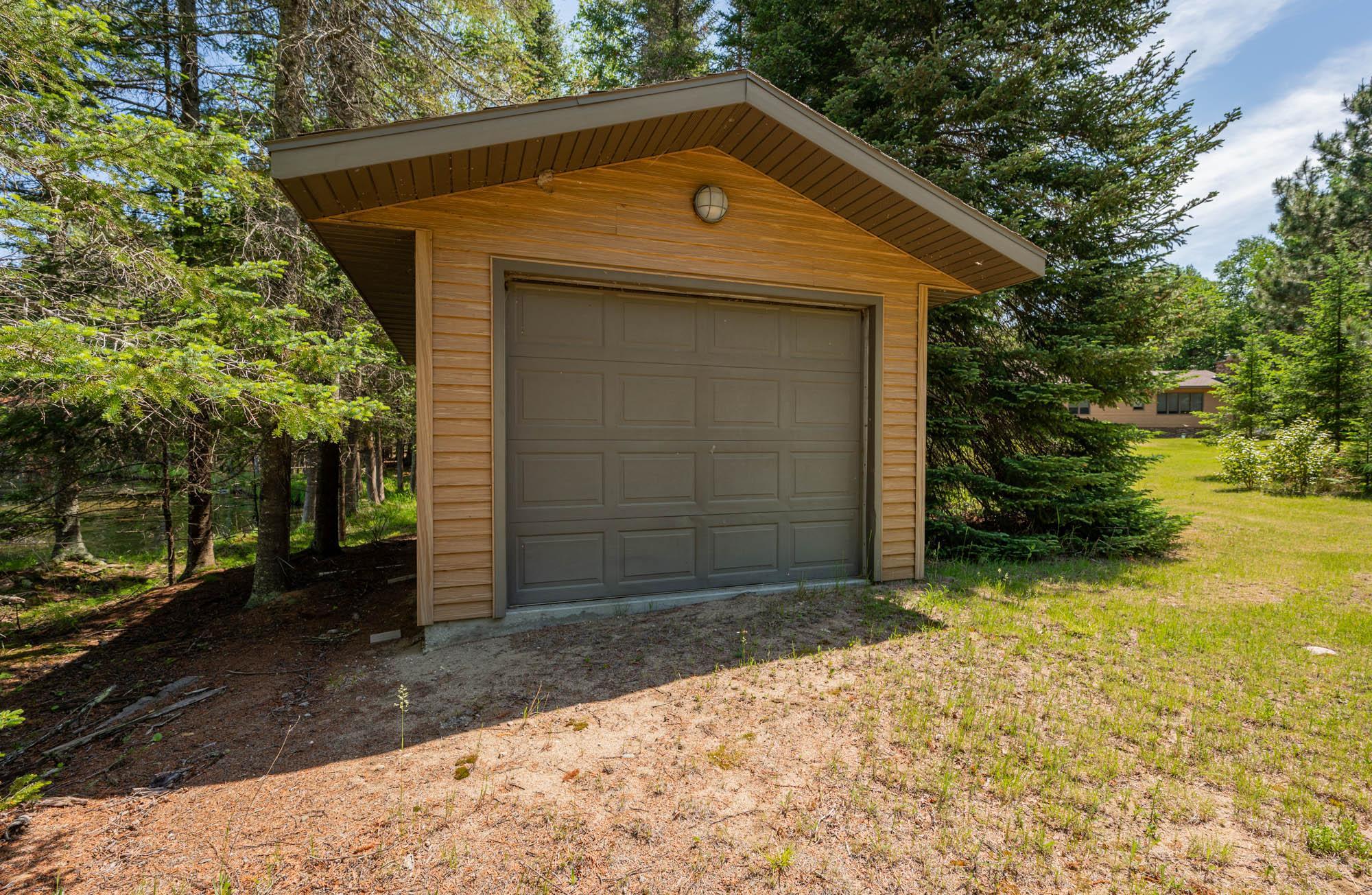 51301 Pine Point Road Property Photo 41