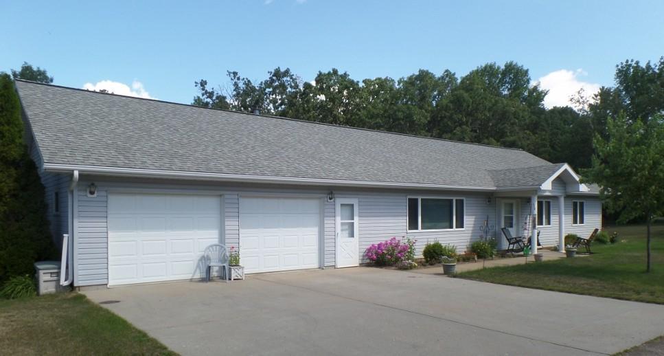 45161 County Highway 8 Property Photo 1