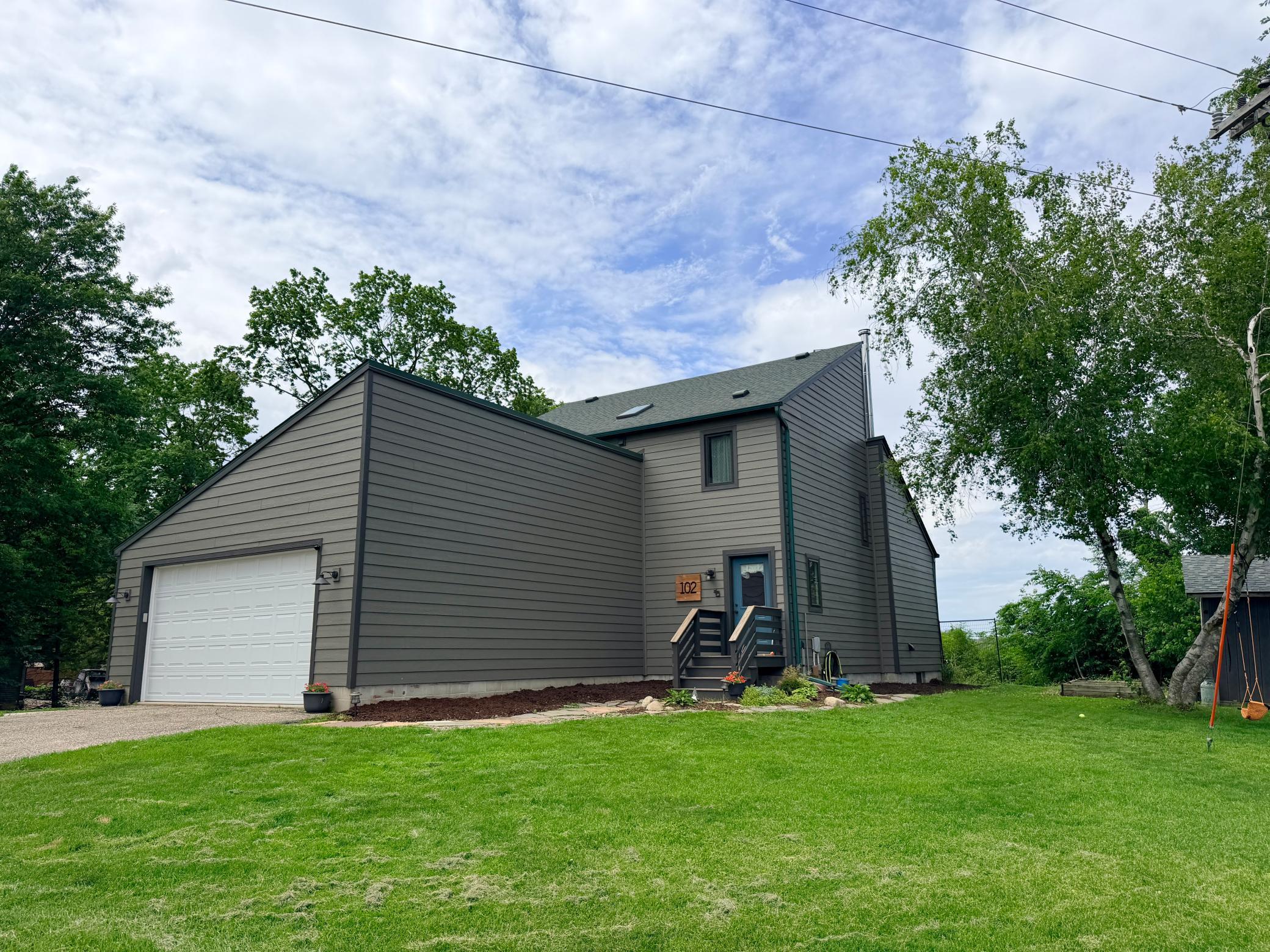 102 Arrowhead Road Property Photo 1