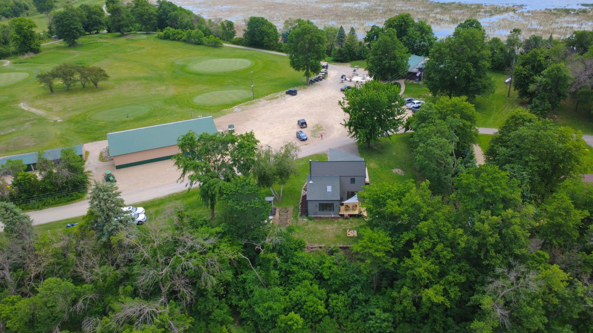 102 Arrowhead Road Property Photo 4