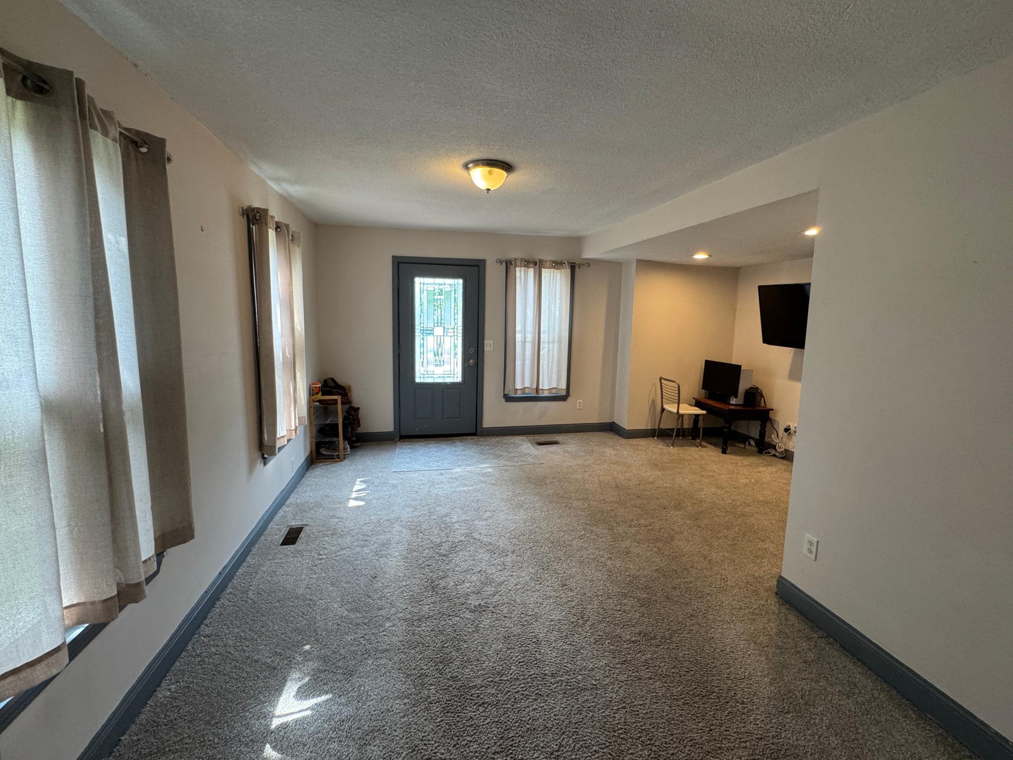 878 Monroe Court Property Photo 10
