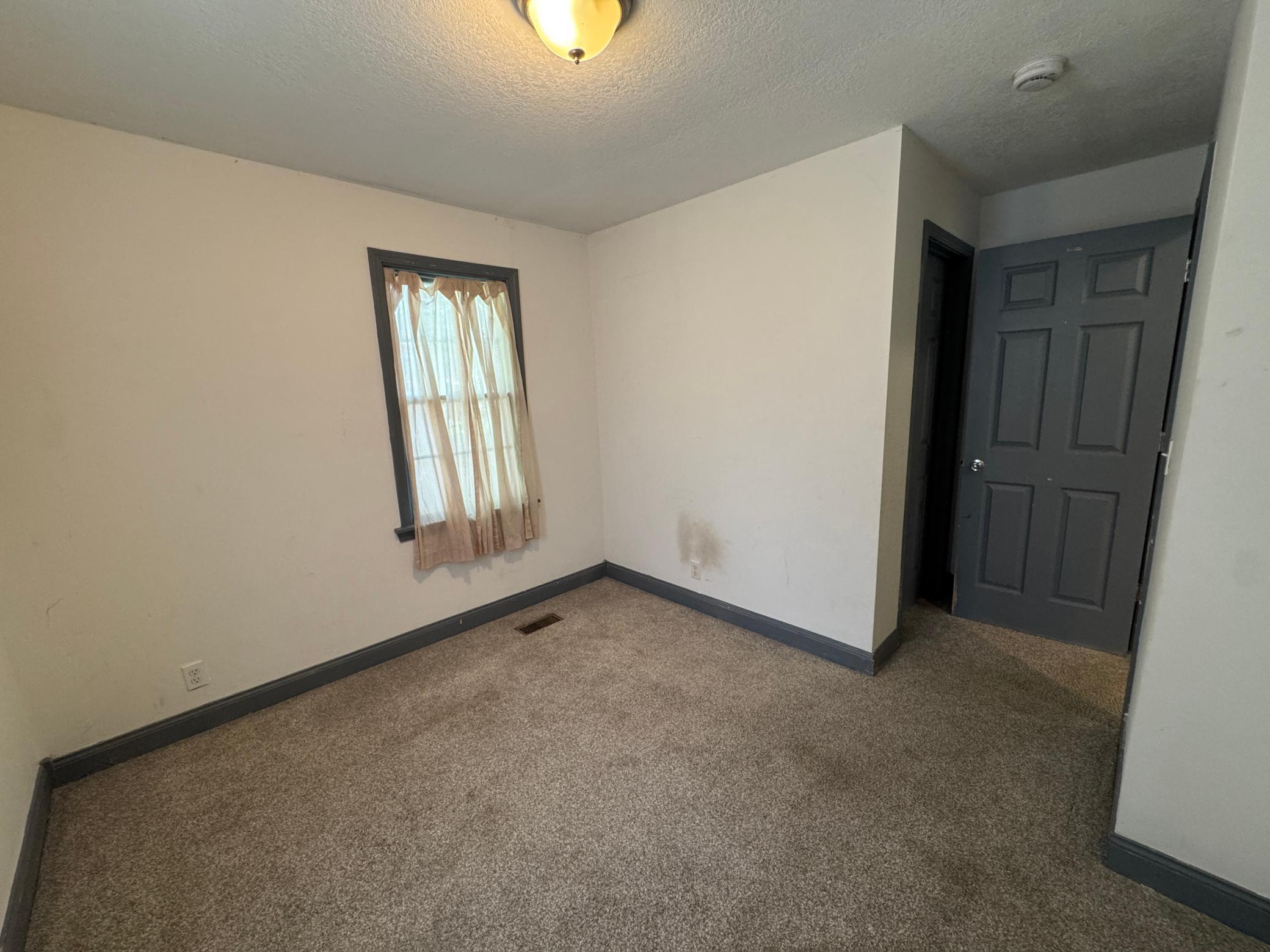 878 Monroe Court Property Photo 17
