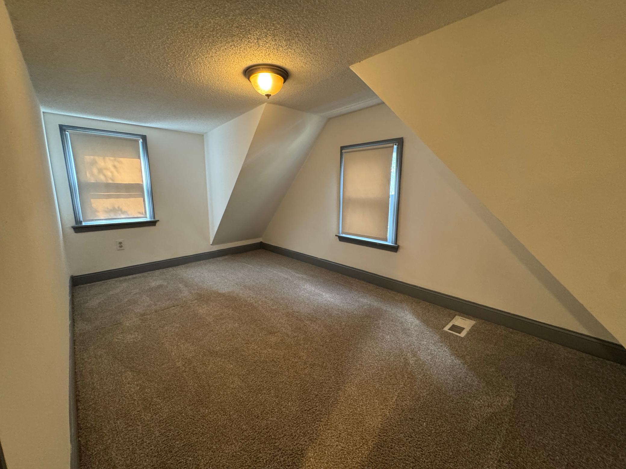 878 Monroe Court Property Photo 23