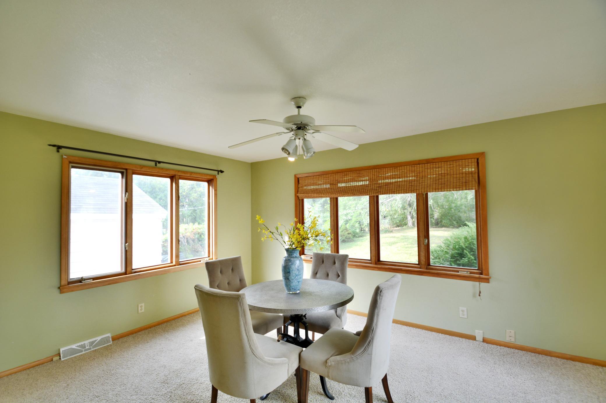 4522 Chatham Road Ne Property Photo 3