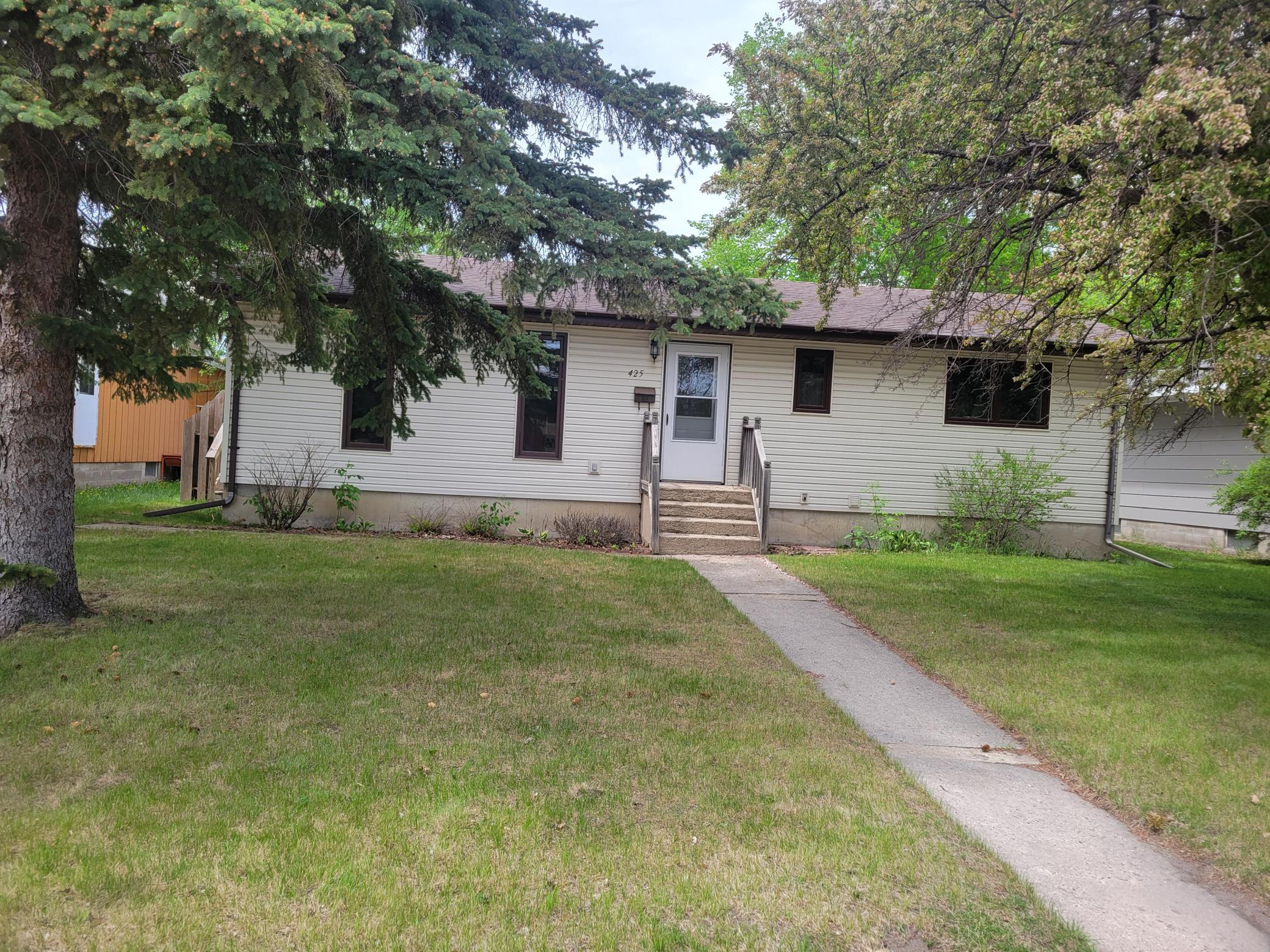 425 Spruce Avenue S Property Photo 19