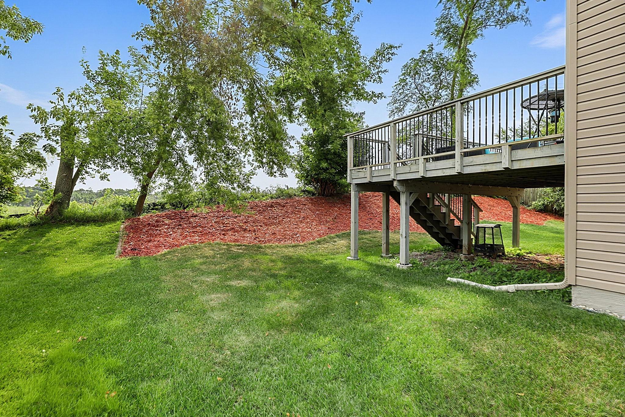 7442 Large Avenue Ne Property Photo 4
