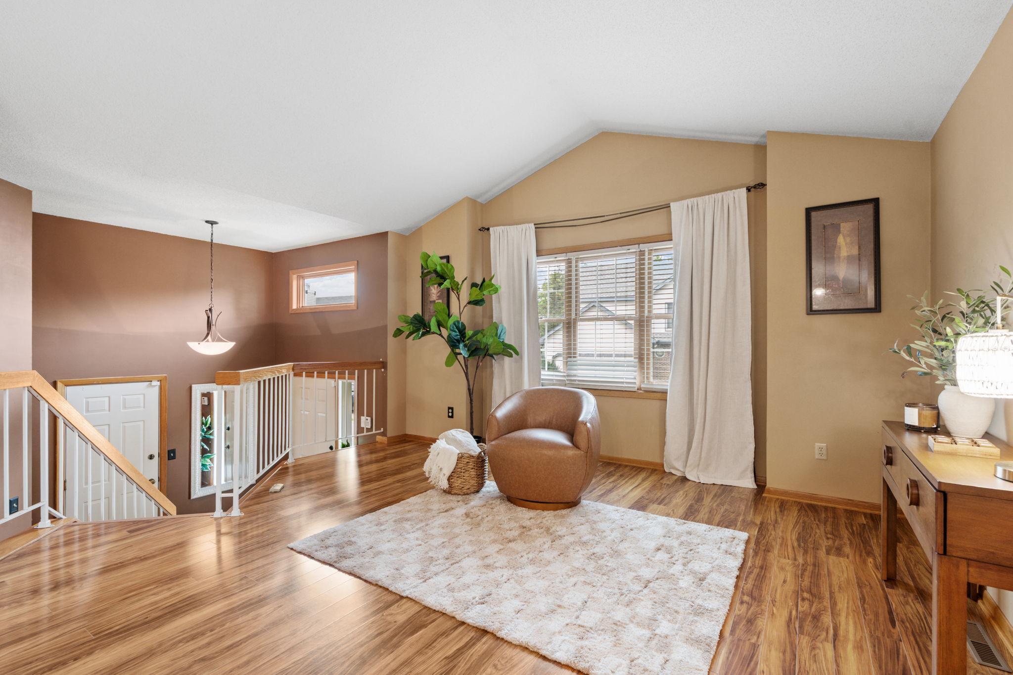 10283 Lee Drive Property Photo 6