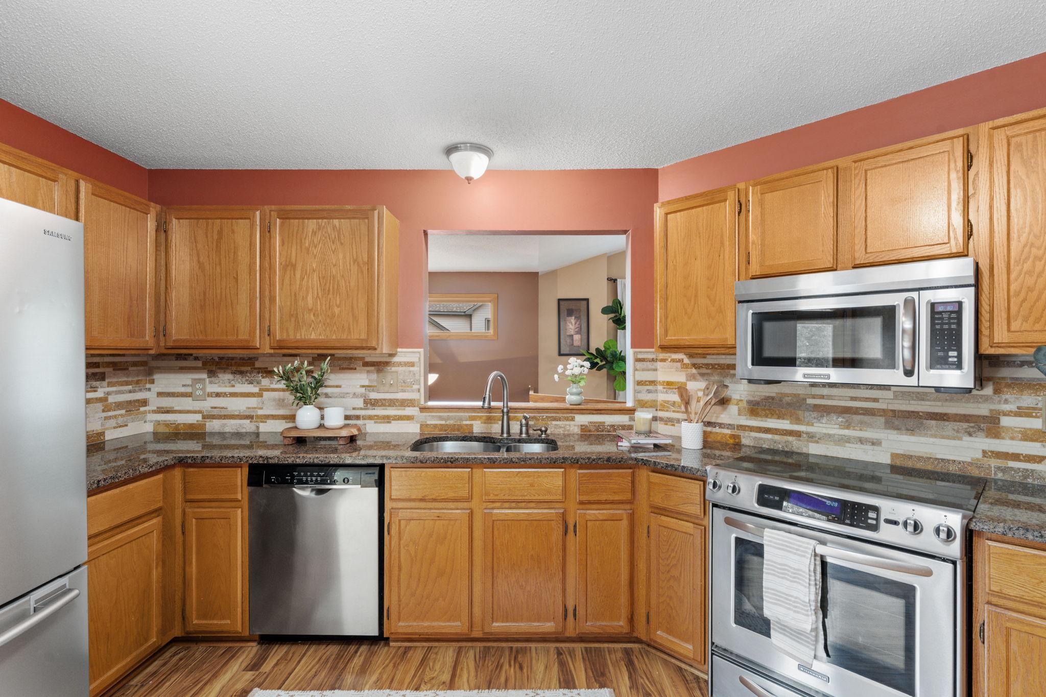 10283 Lee Drive Property Photo 10
