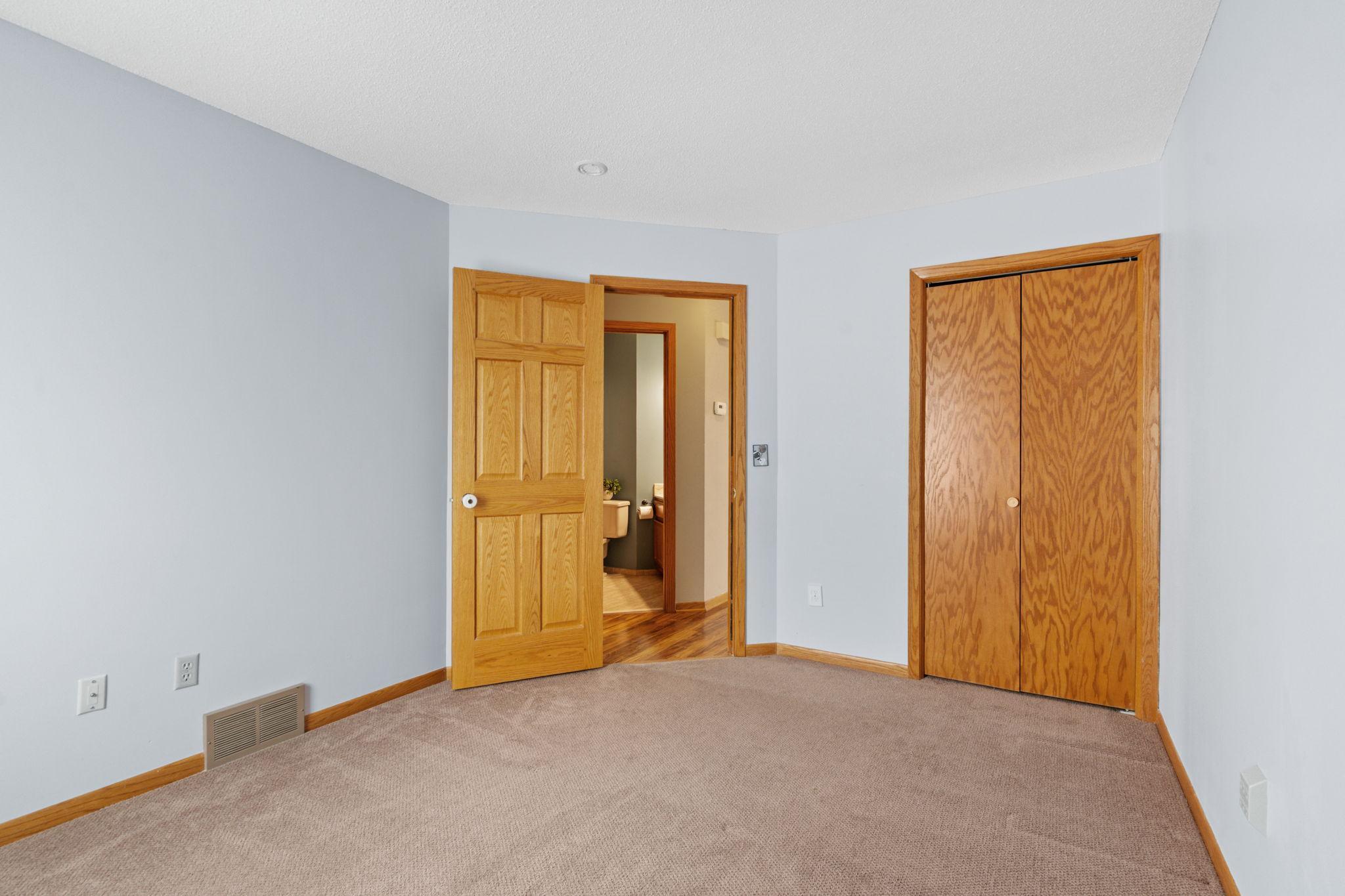 10283 Lee Drive Property Photo 14