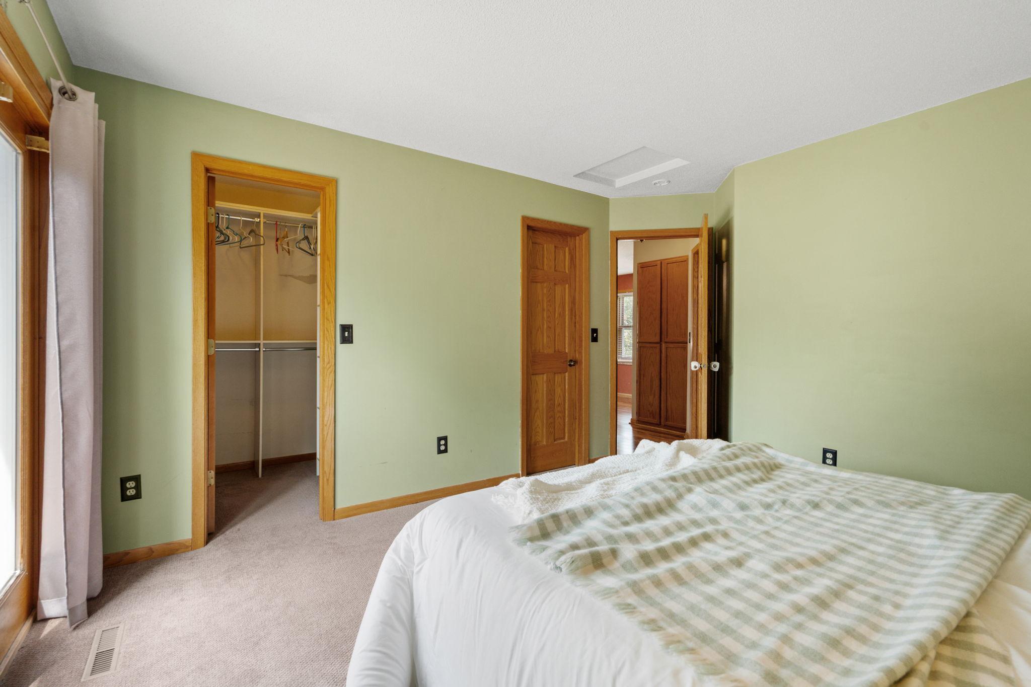 10283 Lee Drive Property Photo 16