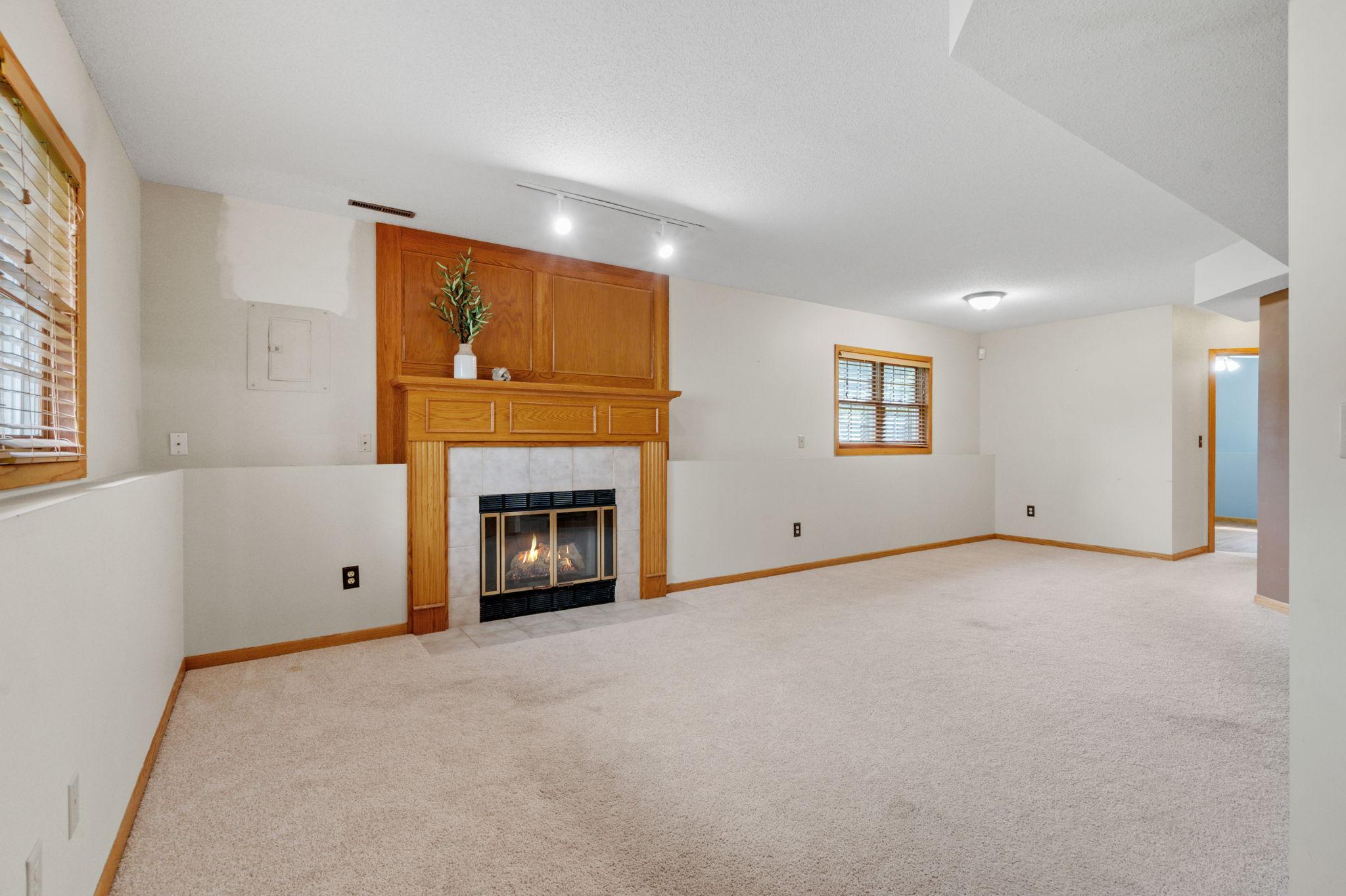 10283 Lee Drive Property Photo 22