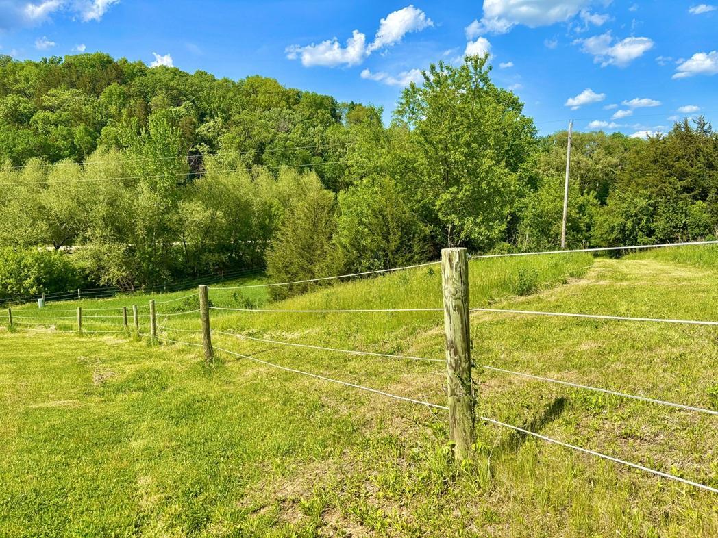 22966 Grosbeak Road Property Photo 14