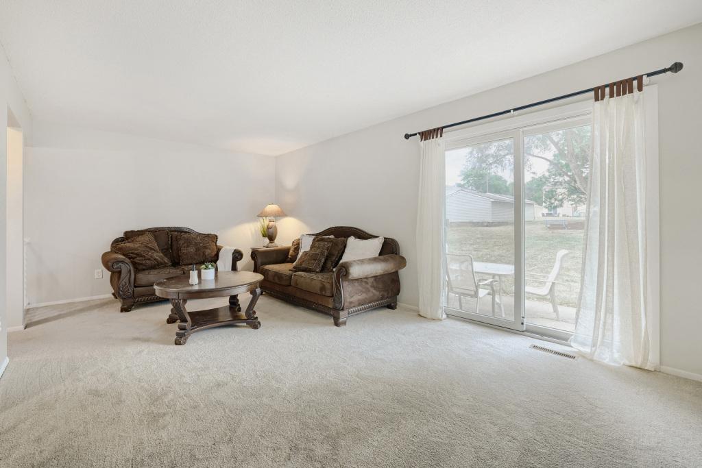 2342 Dorland Place E Property Photo 5