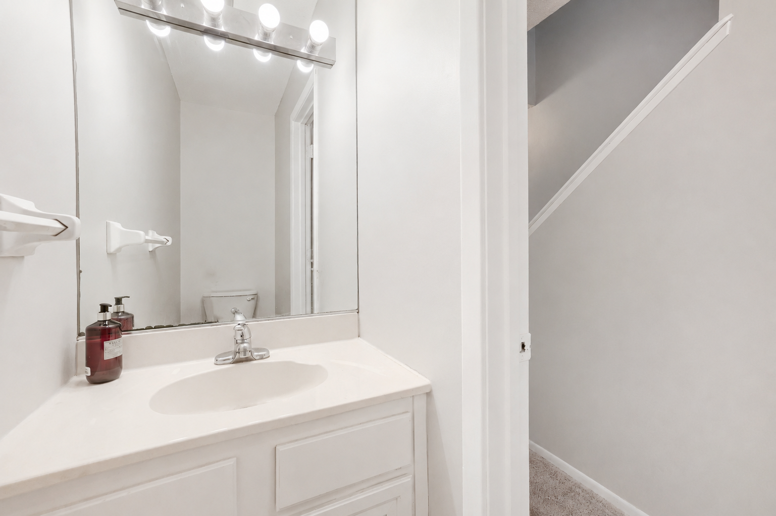 2342 Dorland Place E Property Photo 14