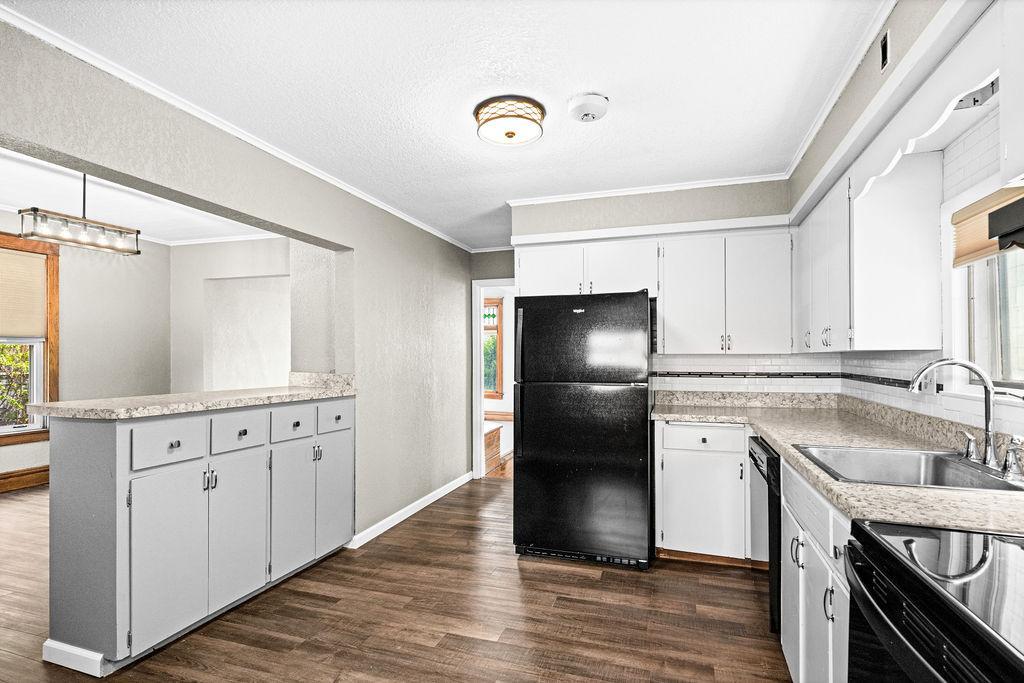 1821 Ogden Avenue Property Photo 9