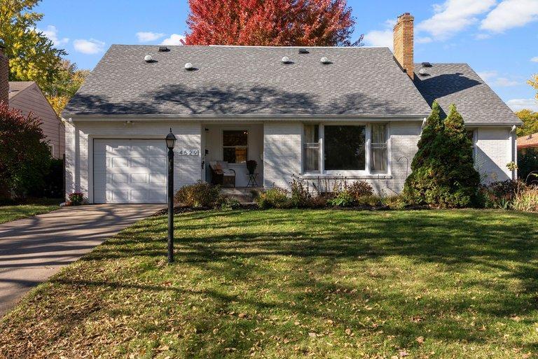 4529 Beard Avenue N Property Photo 1