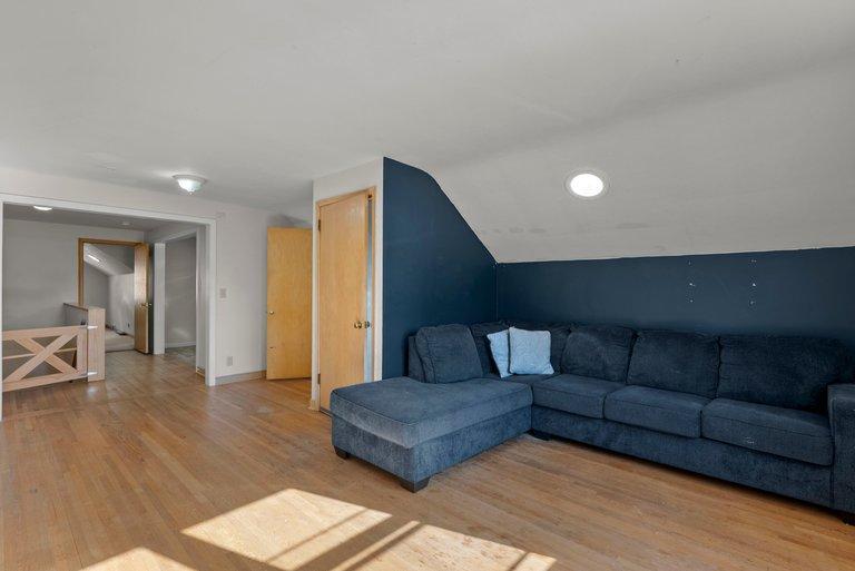 4529 Beard Avenue N Property Photo 19