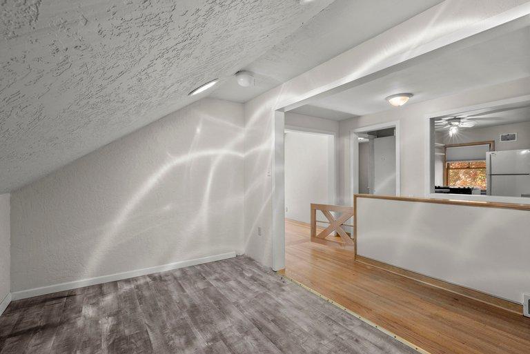 4529 Beard Avenue N Property Photo 21