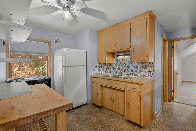 4529 Beard Avenue N Property Photo 23