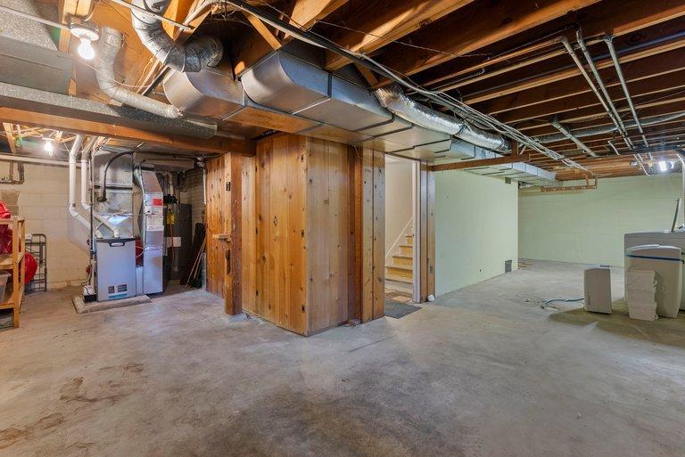 4529 Beard Avenue N Property Photo 30