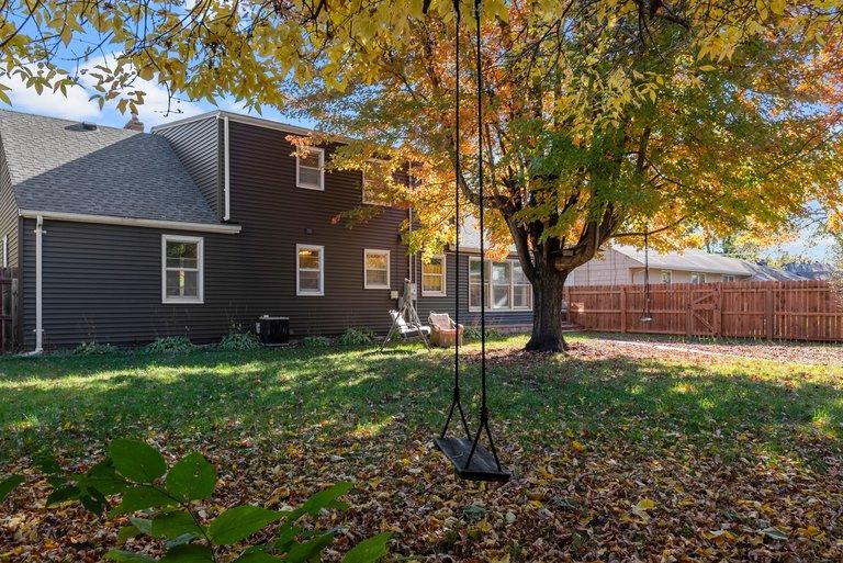 4529 Beard Avenue N Property Photo 34