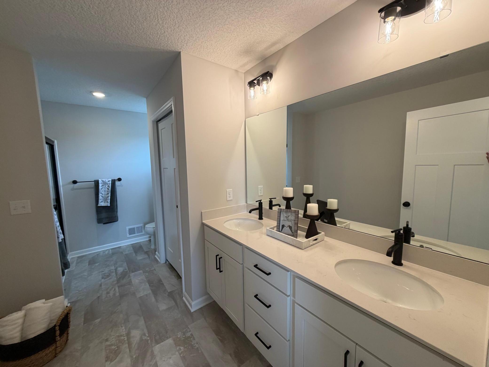 13632 Willow Drive Property Photo 8