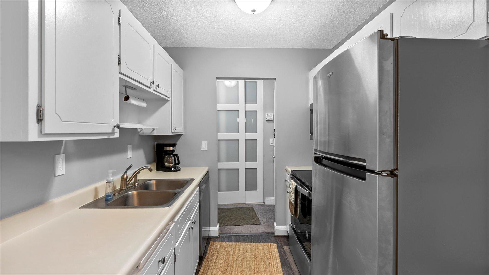 4397 Wilshire Boulevard E305 Property Photo 8