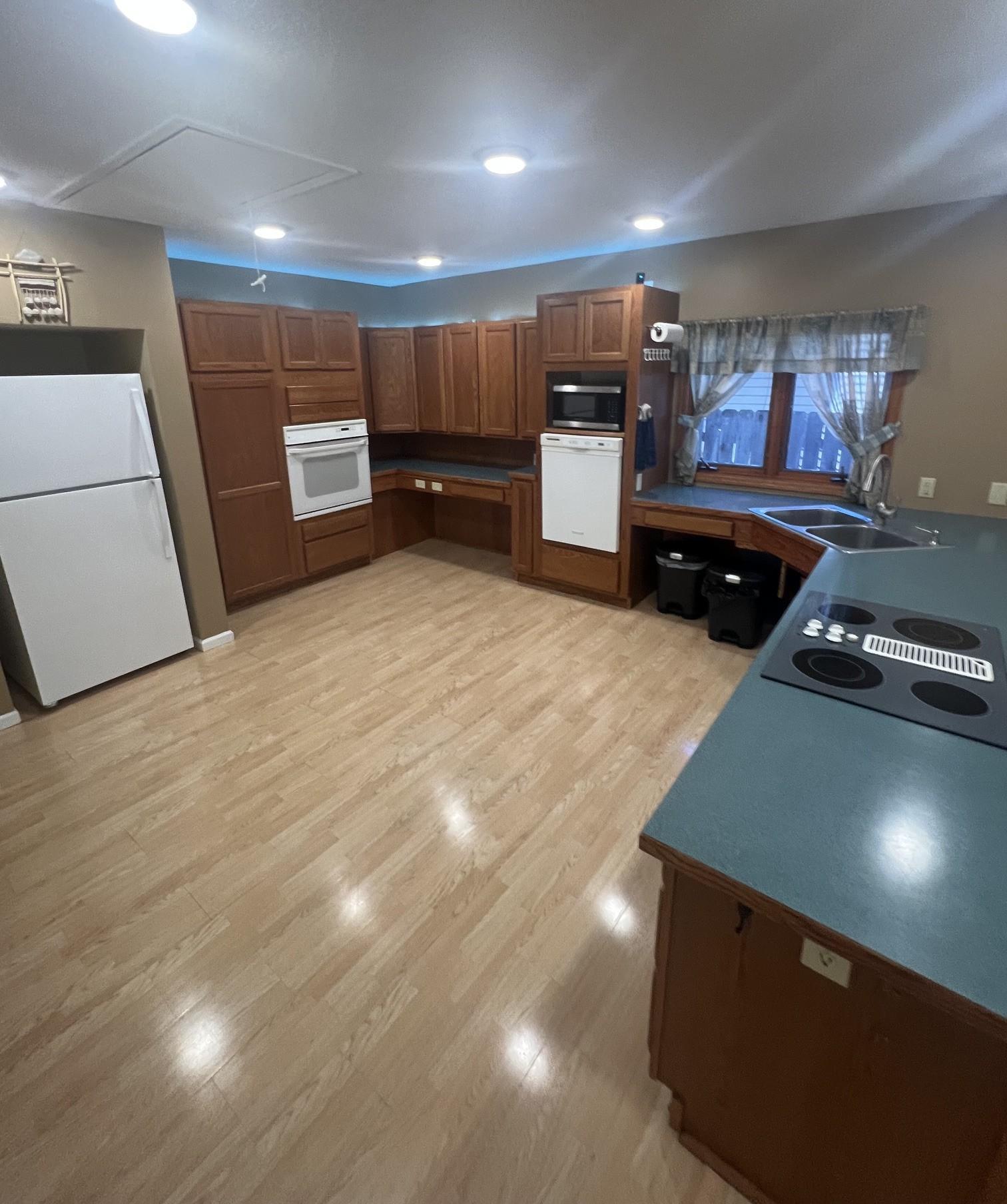 3929 Fordham Drive Ne Property Photo 13