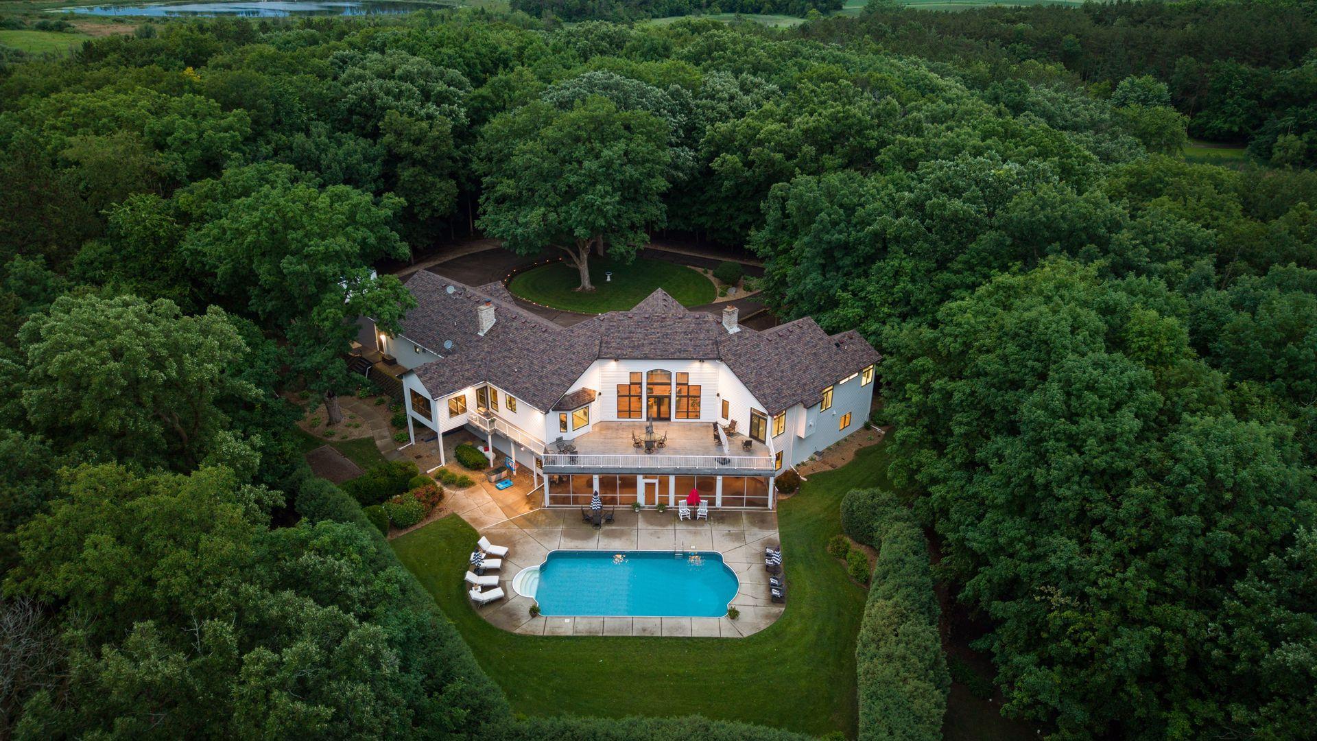 6221 Willow Drive