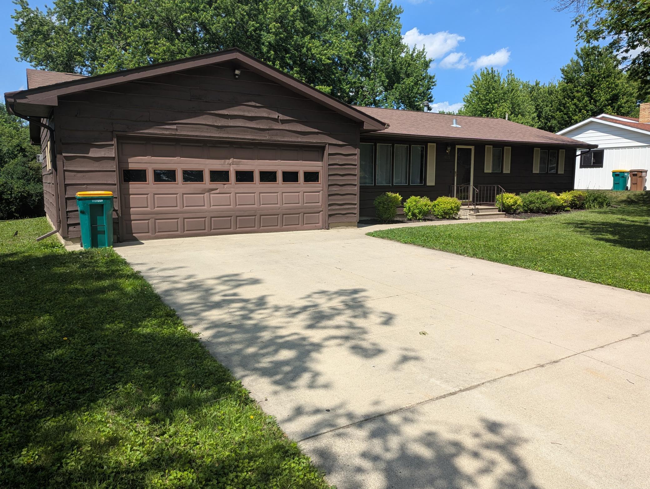 1005 Skylark Lane Property Photo 3