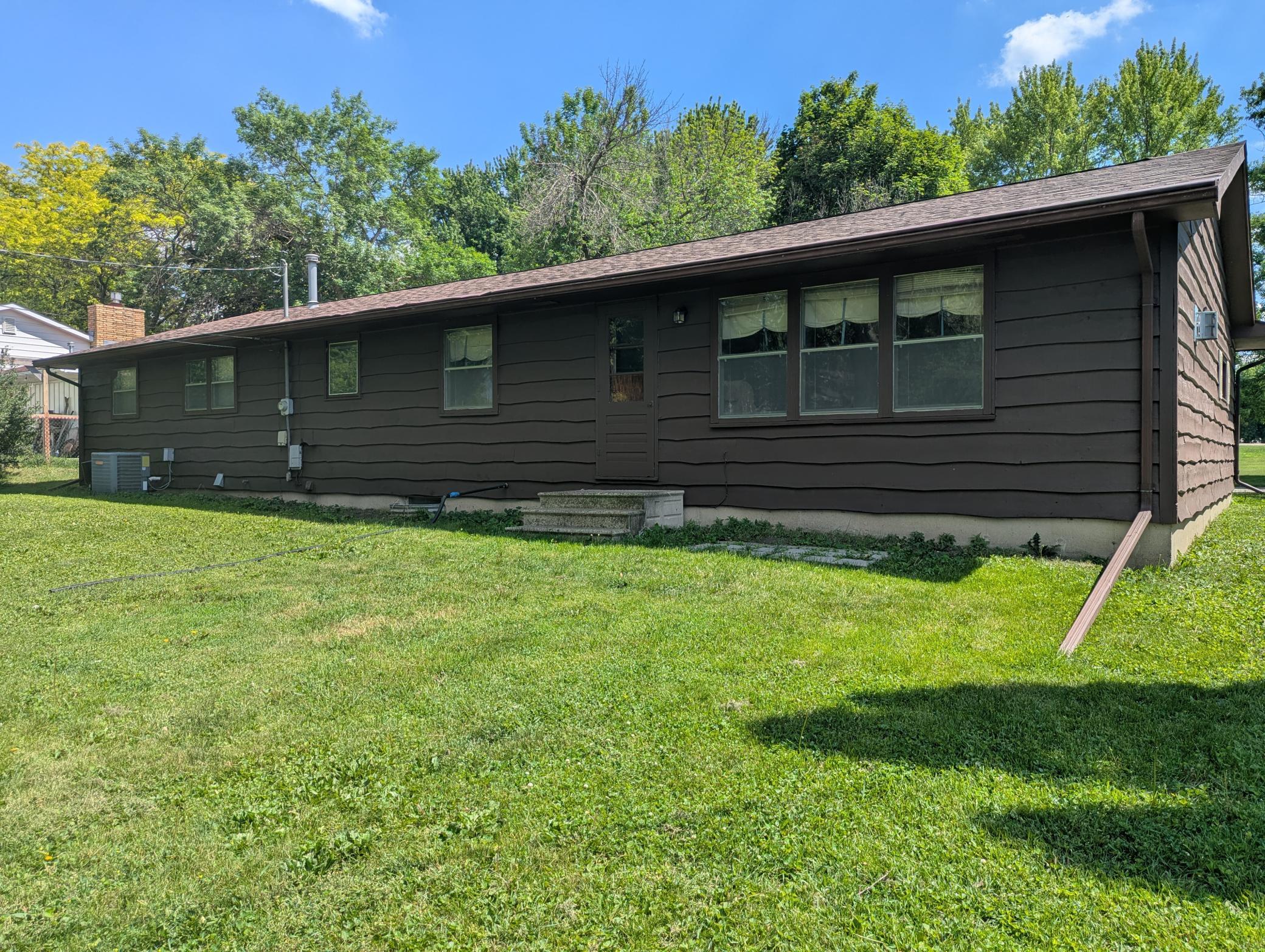 1005 Skylark Lane Property Photo 6